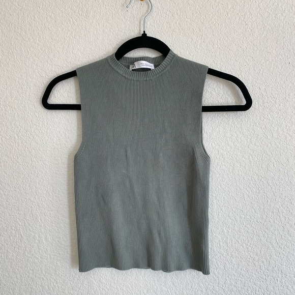 Zara Ribbed Sweater Tank Top Sage Green Grey Size Medium Fall Layering - Picture 1 of 6